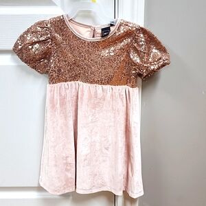 4/25$ 👗Sequin and Velvet Pink Kids Dress